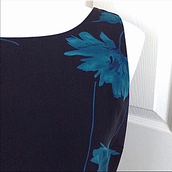 Studio I sleeveless round neck back zip floral print maxi dress - Picture 2 of 7